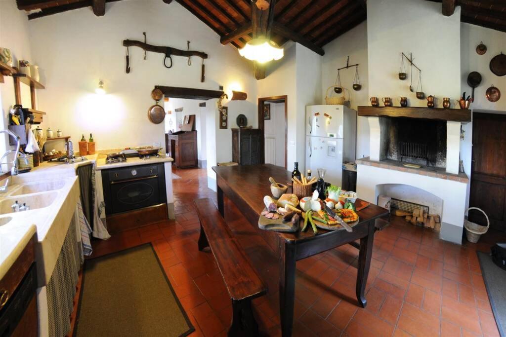 Exclusive Villa Parrano - Countryside With Pool Exteriér fotografie